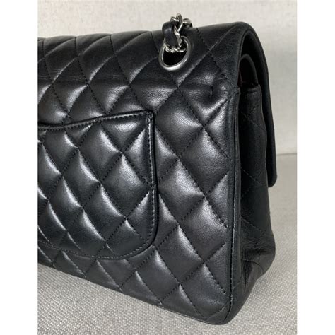 chanel timeless/classique leather crossbody bag